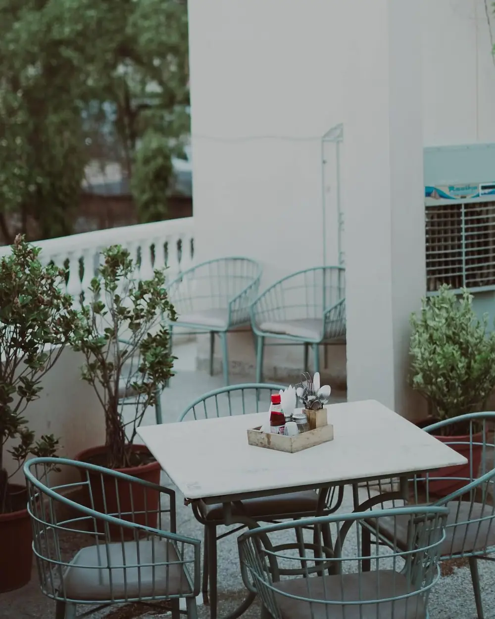 A table on the terrace at Café Auberge, Jaipur